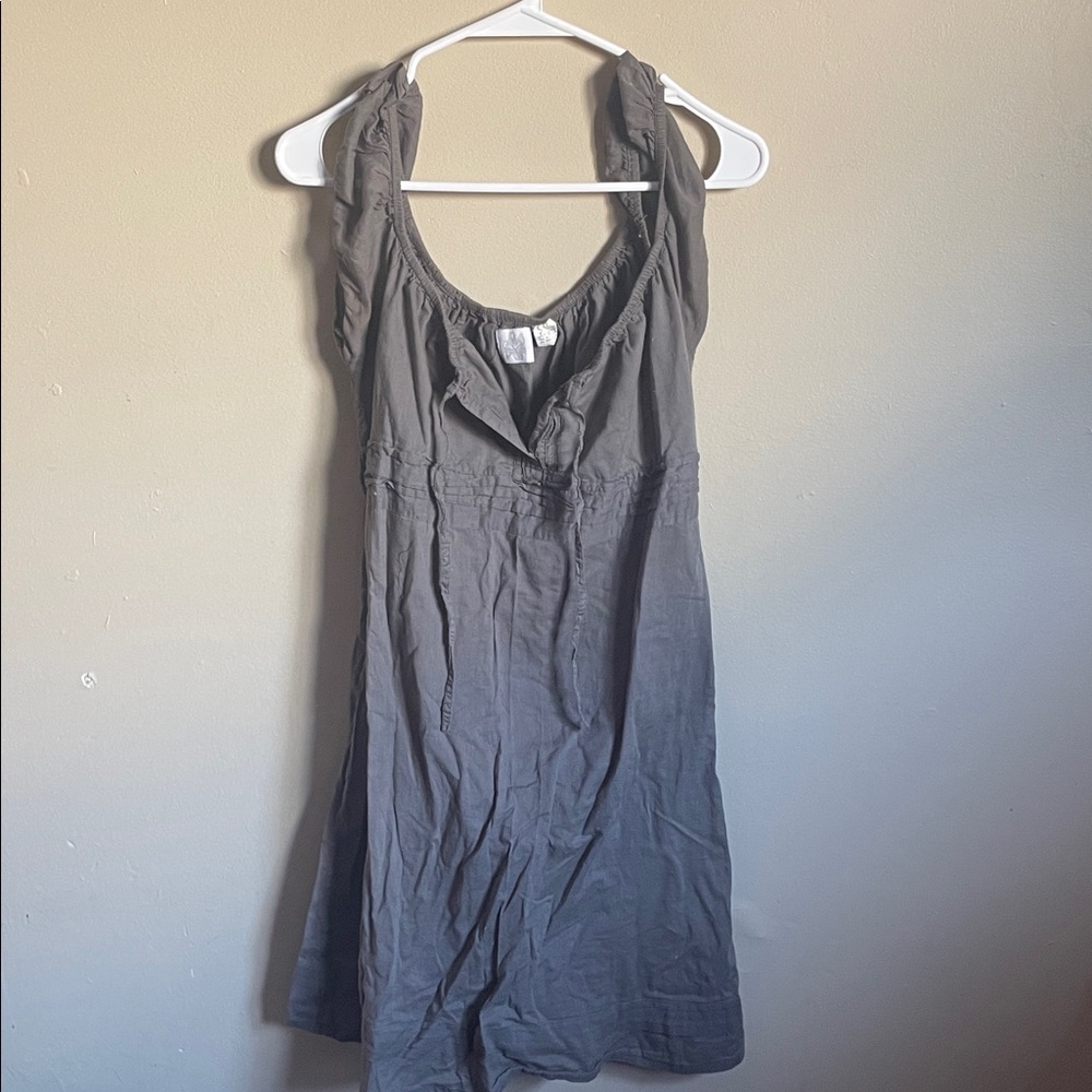 Elegant Gray Sleeveless Dress 5/$85